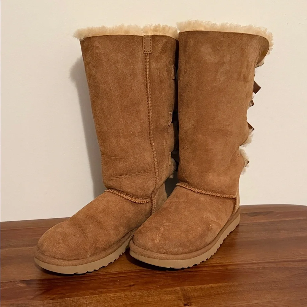 UGG Women's Tan Sheepskin Bow Boots - Picture 4 of 6